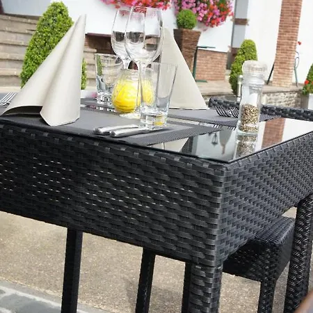 Rittersprung 3* Ouren
